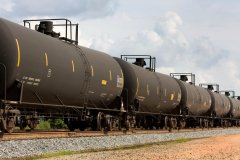 跨境铁路-俄勒冈州通过法案要求石油列车制定溢油应急计划